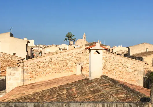 Der Blick über die Dächer von Santanyí